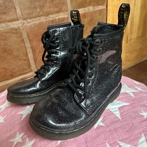 Dr Martens girls black glitter sparkle patent leather boots size 11